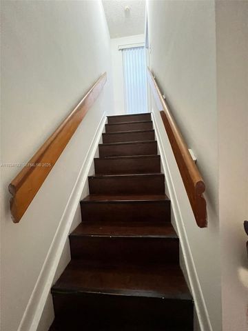 8660 NW 5th Ter 15-107, Miami, FL 33126