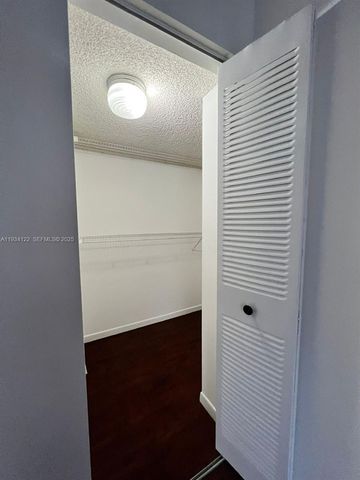 8660 NW 5th Ter 15-107, Miami, FL 33126