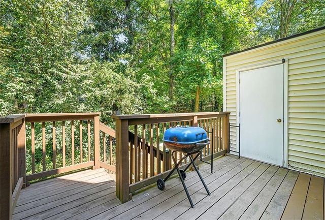 6615 Sienna Court, Peachtree Corners, GA 30092