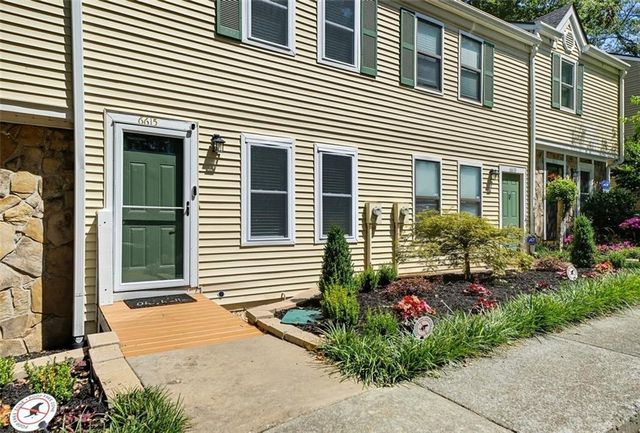 6615 Sienna Court, Peachtree Corners, GA 30092