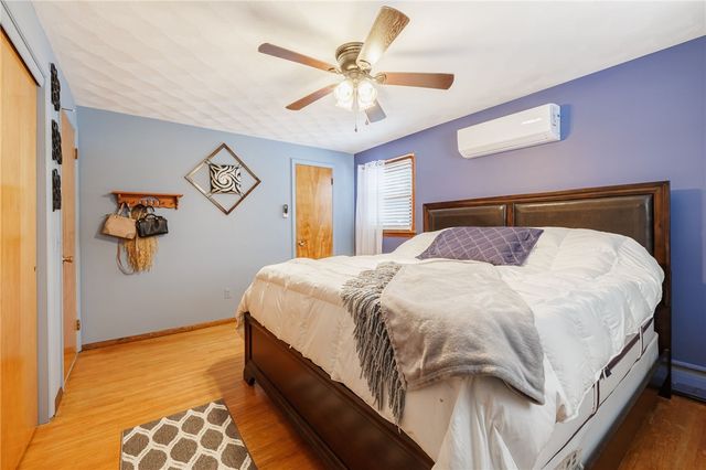 35 Astronaut Drive, Irondequoit, NY 14609