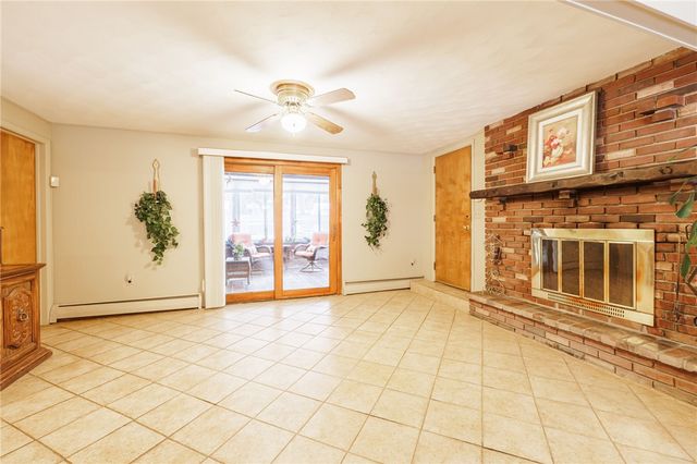 35 Astronaut Drive, Irondequoit, NY 14609