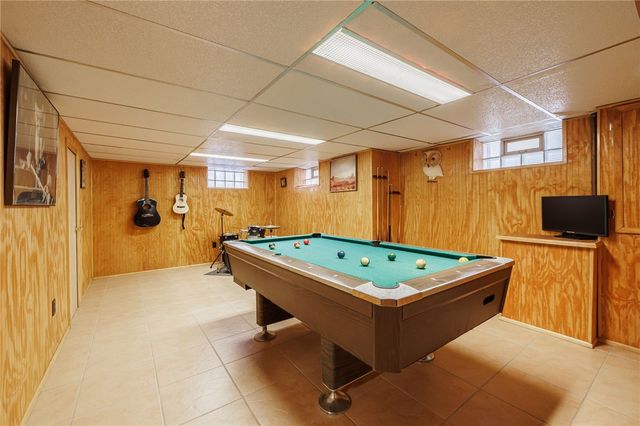 35 Astronaut Drive, Irondequoit, NY 14609