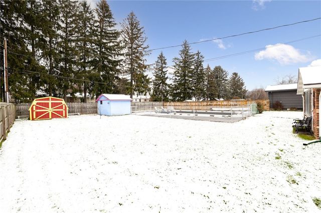 35 Astronaut Drive, Irondequoit, NY 14609