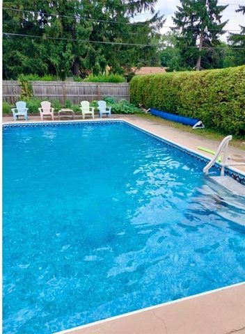 35 Astronaut Drive, Irondequoit, NY 14609