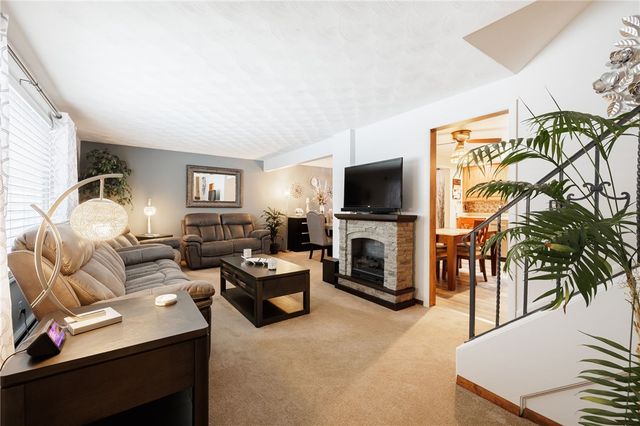 35 Astronaut Drive, Irondequoit, NY 14609