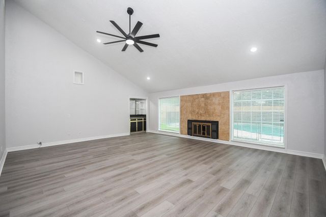 10903 Shawnbrook Drive, Houston, TX 77071