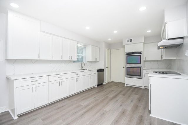 10903 Shawnbrook Drive, Houston, TX 77071