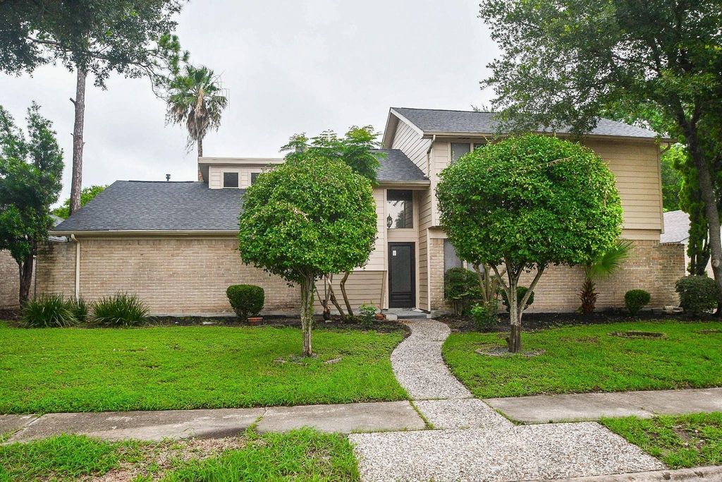 10903 Shawnbrook Drive, Houston, TX 77071