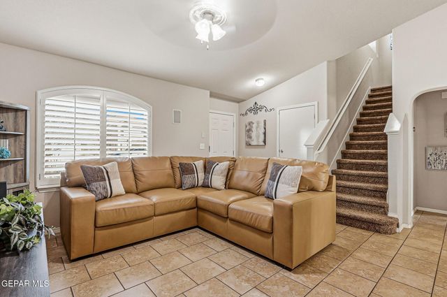 804 LOGI SHEPPHARD Avenue, Anthony, TX 79821