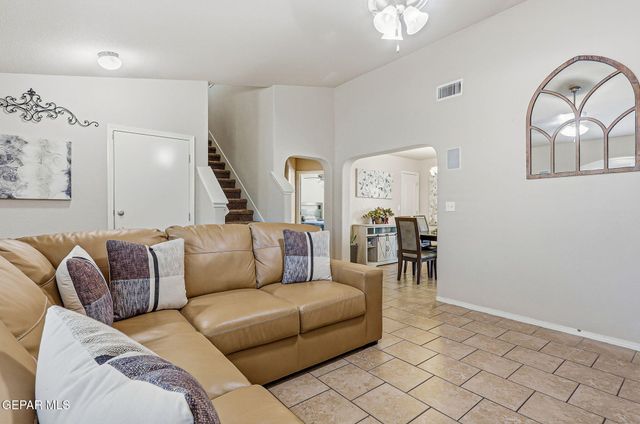 804 LOGI SHEPPHARD Avenue, Anthony, TX 79821