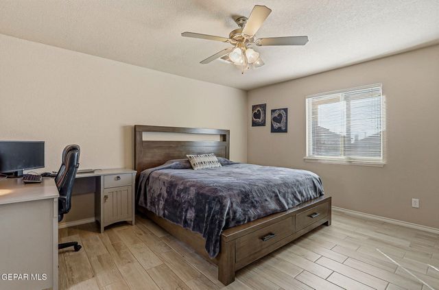 804 LOGI SHEPPHARD Avenue, Anthony, TX 79821