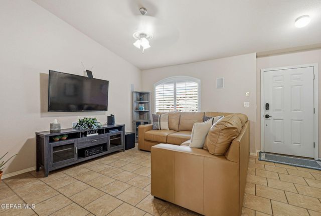 804 LOGI SHEPPHARD Avenue, Anthony, TX 79821