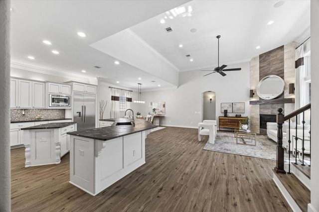 4822 Bellwood Springs Lane, Sugar Land, TX 77479