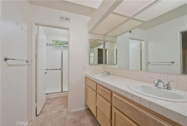 23917 Bennington, Valencia, CA 91354