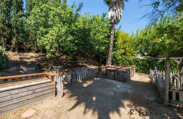 23917 Bennington, Valencia, CA 91354