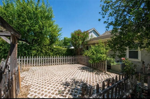 23917 Bennington, Valencia, CA 91354