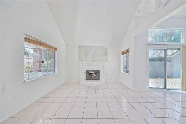 23917 Bennington, Valencia, CA 91354