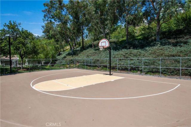 23917 Bennington, Valencia, CA 91354