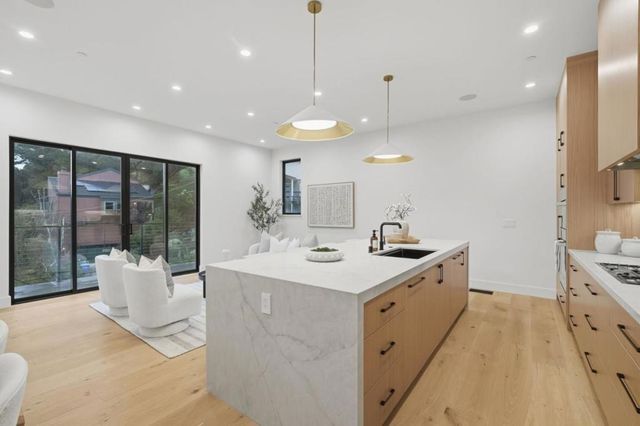 3288 Oak Court, Belmont, CA 94002