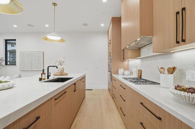 3288 Oak Court, Belmont, CA 94002