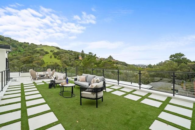 3288 Oak Court, Belmont, CA 94002