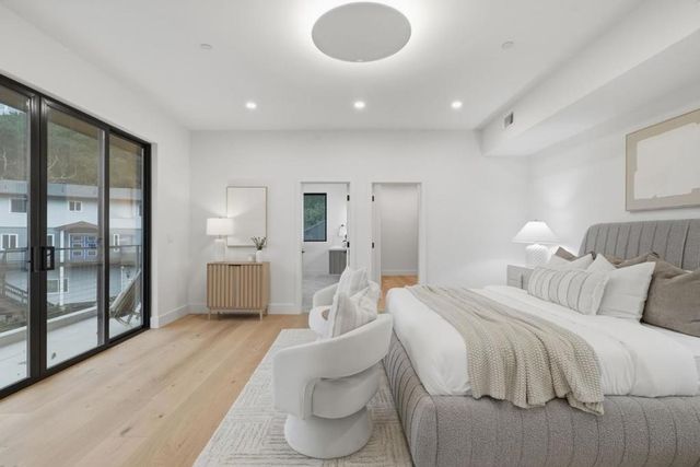 3288 Oak Court, Belmont, CA 94002