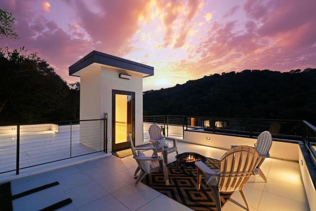 3288 Oak Court, Belmont, CA 94002