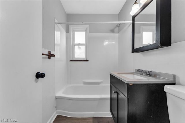 13514 Emery Avenue, Cleveland, OH 44135