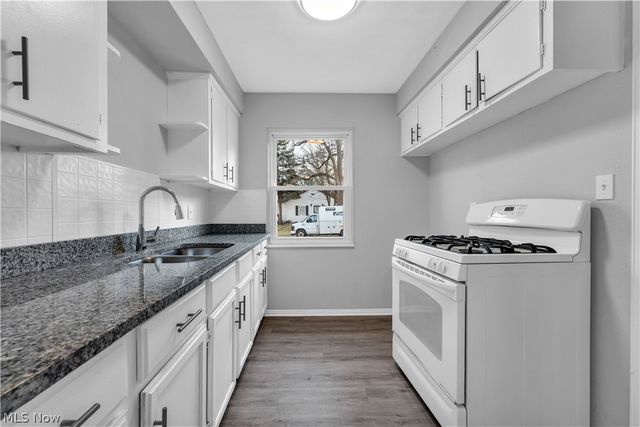 13514 Emery Avenue, Cleveland, OH 44135