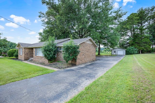340 Westwood Dr, Huntingdon, TN 38344