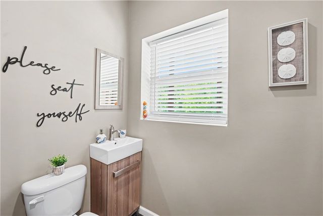 3466 Ridgewood Dr, Churchill Boro, PA 15235