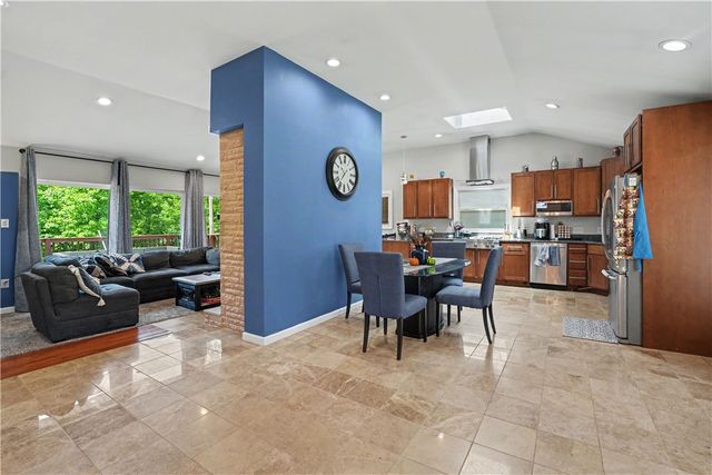 3466 Ridgewood Dr, Churchill Boro, PA 15235