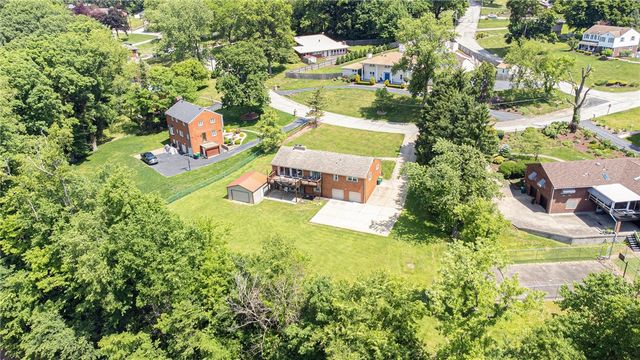 3466 Ridgewood Dr, Churchill Boro, PA 15235