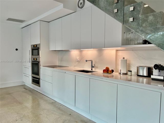 50 S Pointe Drive LOFT5, Miami Beach, FL 33139