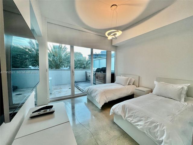 50 S Pointe Drive LOFT5, Miami Beach, FL 33139