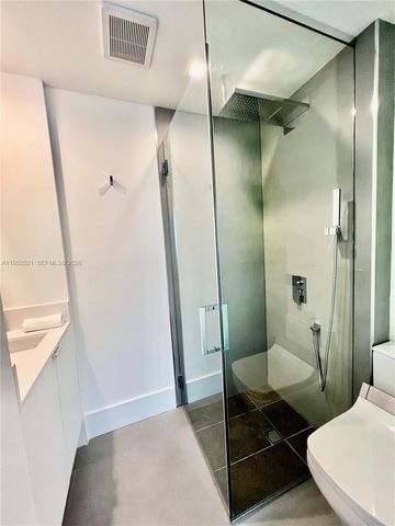 50 S Pointe Drive LOFT5, Miami Beach, FL 33139