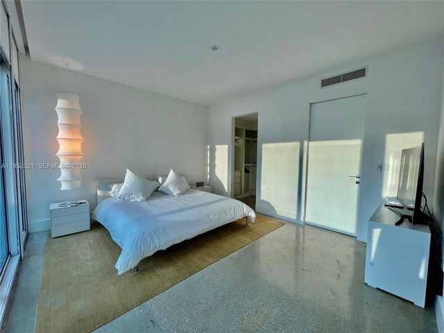 50 S Pointe Drive LOFT5, Miami Beach, FL 33139