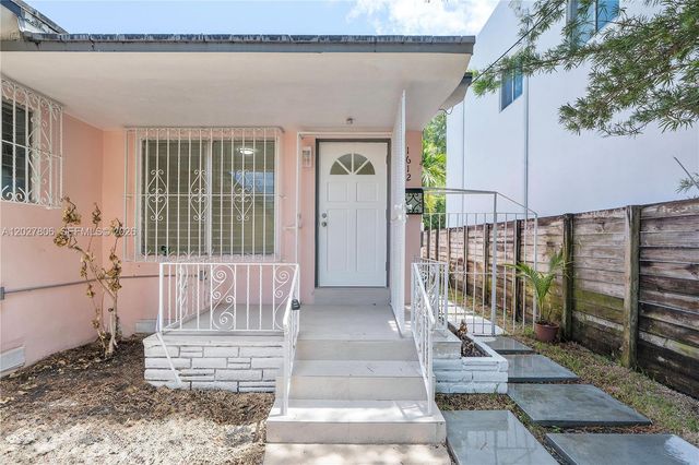 1612 SW 23rd St 1612, Miami, FL 33145