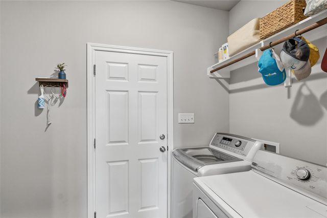 2420 Lightfoot Lane, Bryan, TX 77803