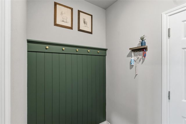 2420 Lightfoot Lane, Bryan, TX 77803