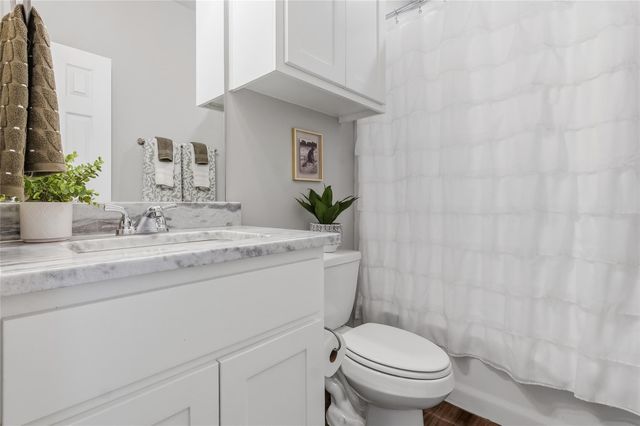 2420 Lightfoot Lane, Bryan, TX 77803