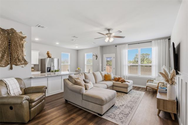 2420 Lightfoot Lane, Bryan, TX 77803