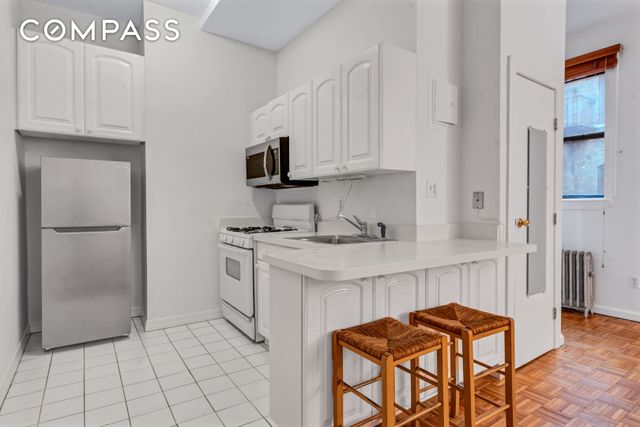 244 Riverside Dr Apt 5E, New York City, NY 10025