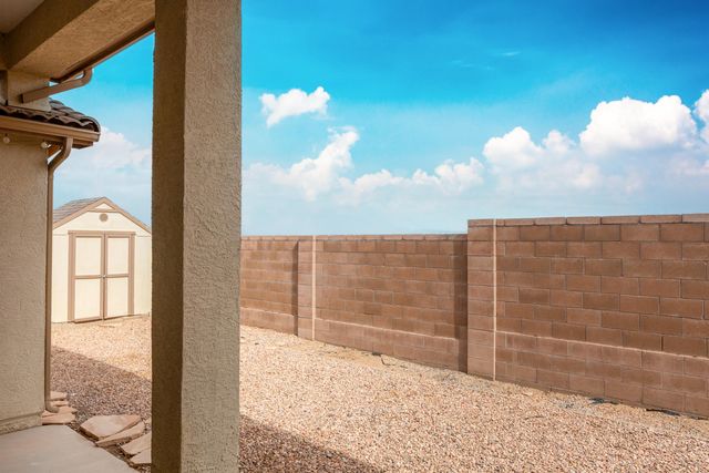 804 Loma Pinon Loop NE, Rio Rancho, NM 87144