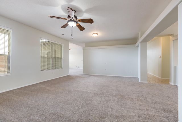 804 Loma Pinon Loop NE, Rio Rancho, NM 87144