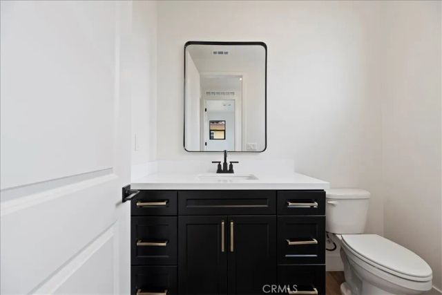 943 N Avenue 66, Los Angeles, CA 90042