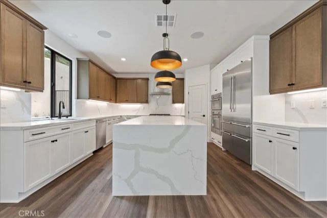 943 N Avenue 66, Los Angeles, CA 90042