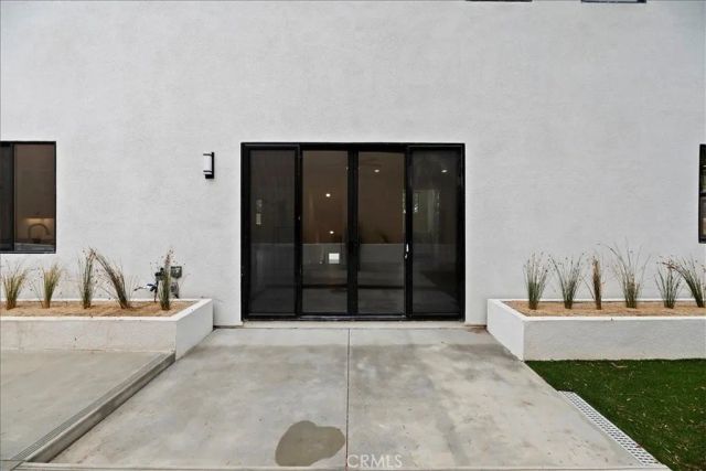 943 N Avenue 66, Los Angeles, CA 90042