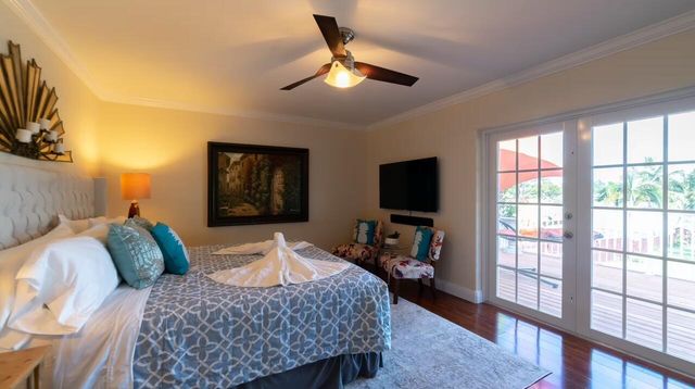 6850 Eastview Drive, Lake Worth, FL 33462